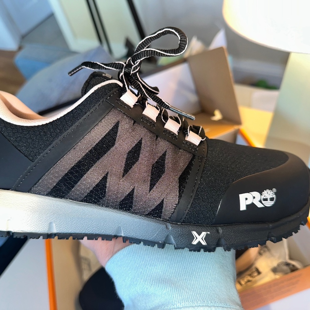 Timberland Pro Women’s Composite Toe Safety Shoes – Size 9 (NEW)